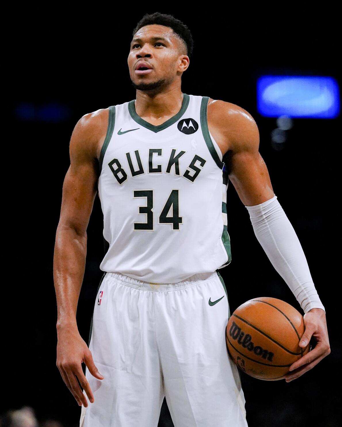 Giannis Antetokounmpo anuncia su baja para el Mundial de Baloncesto