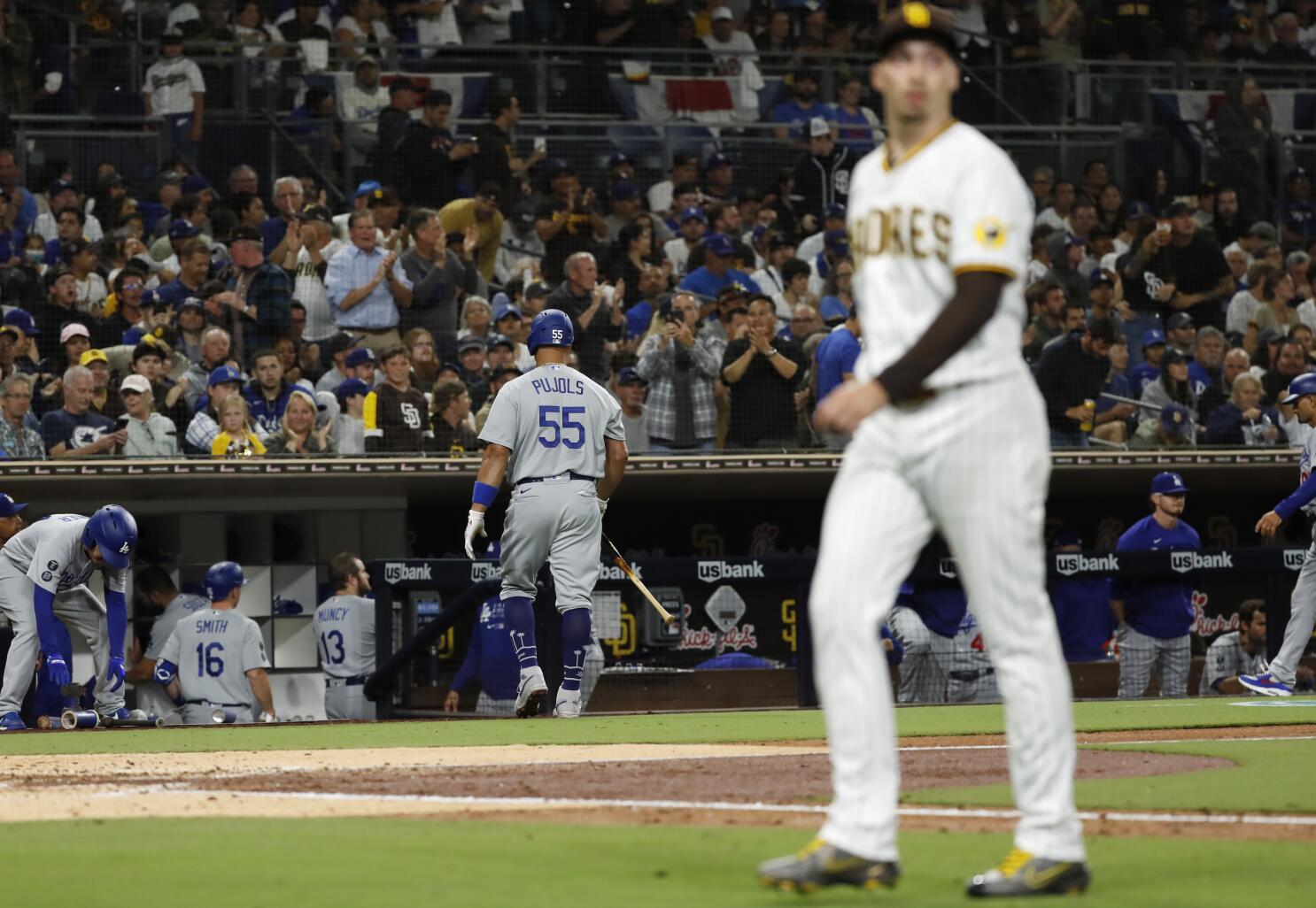 Gavin Lux Injury Looms Over Dodgers, Locked On Dodgers
