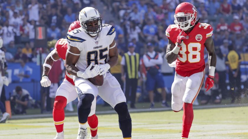 Chargers tight end Antonio Gates hauls in a pass from Philip Rivers for a two-point conversion in the fourth quarter against the Chiefs at StubHub Center.