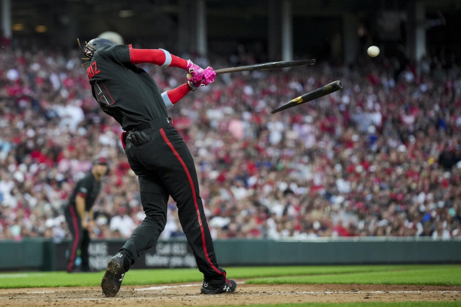 Elly De La Cruz hits for the cycle, first Cincinnati player since 1989