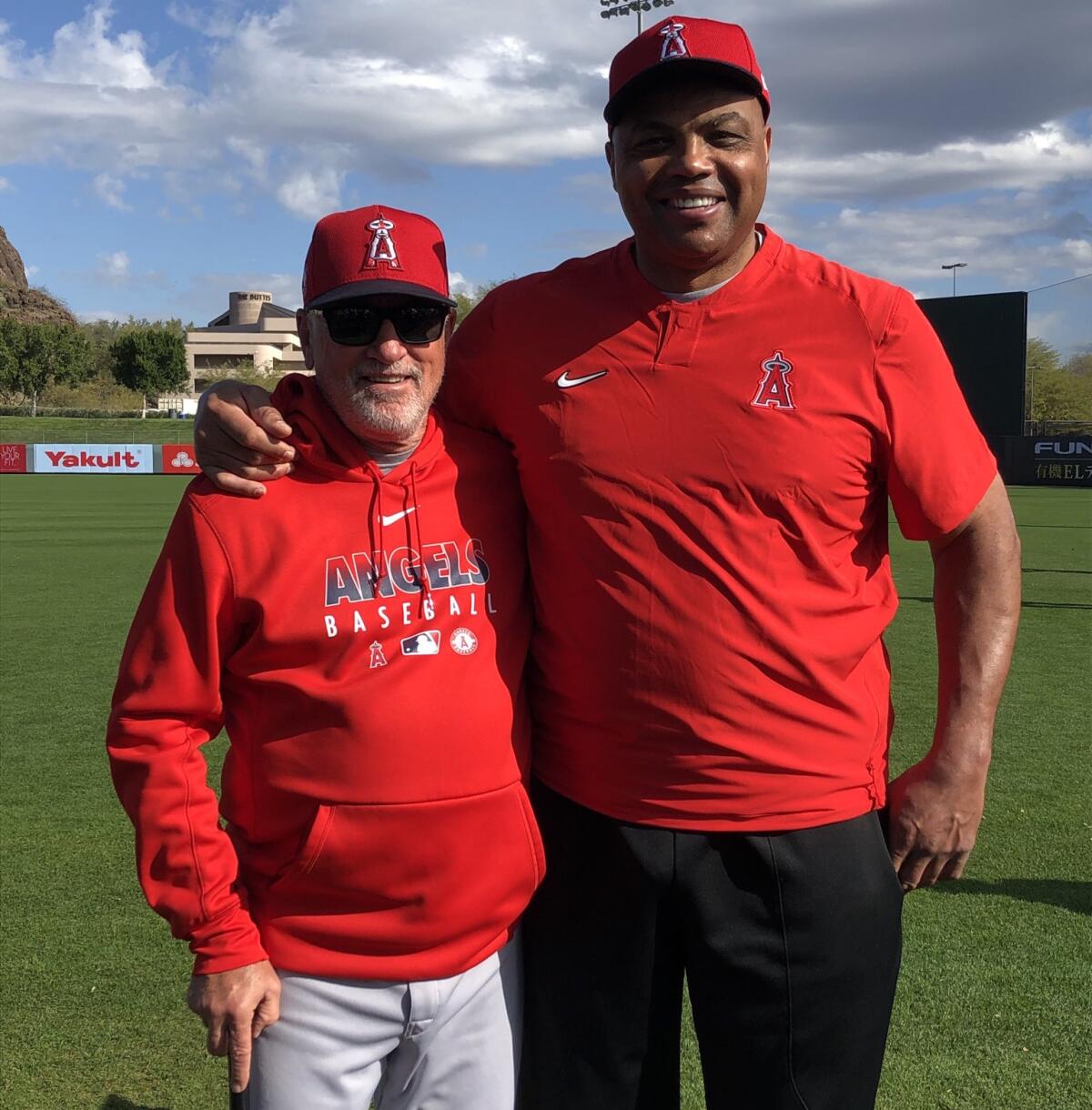 NBA legend Charles Barkley, right, poses for a photo with Angels manager Joe Maddon during Angels training camp at Tempe Diablo Stadium in Tempe, Ariz., on March 2, 2020.