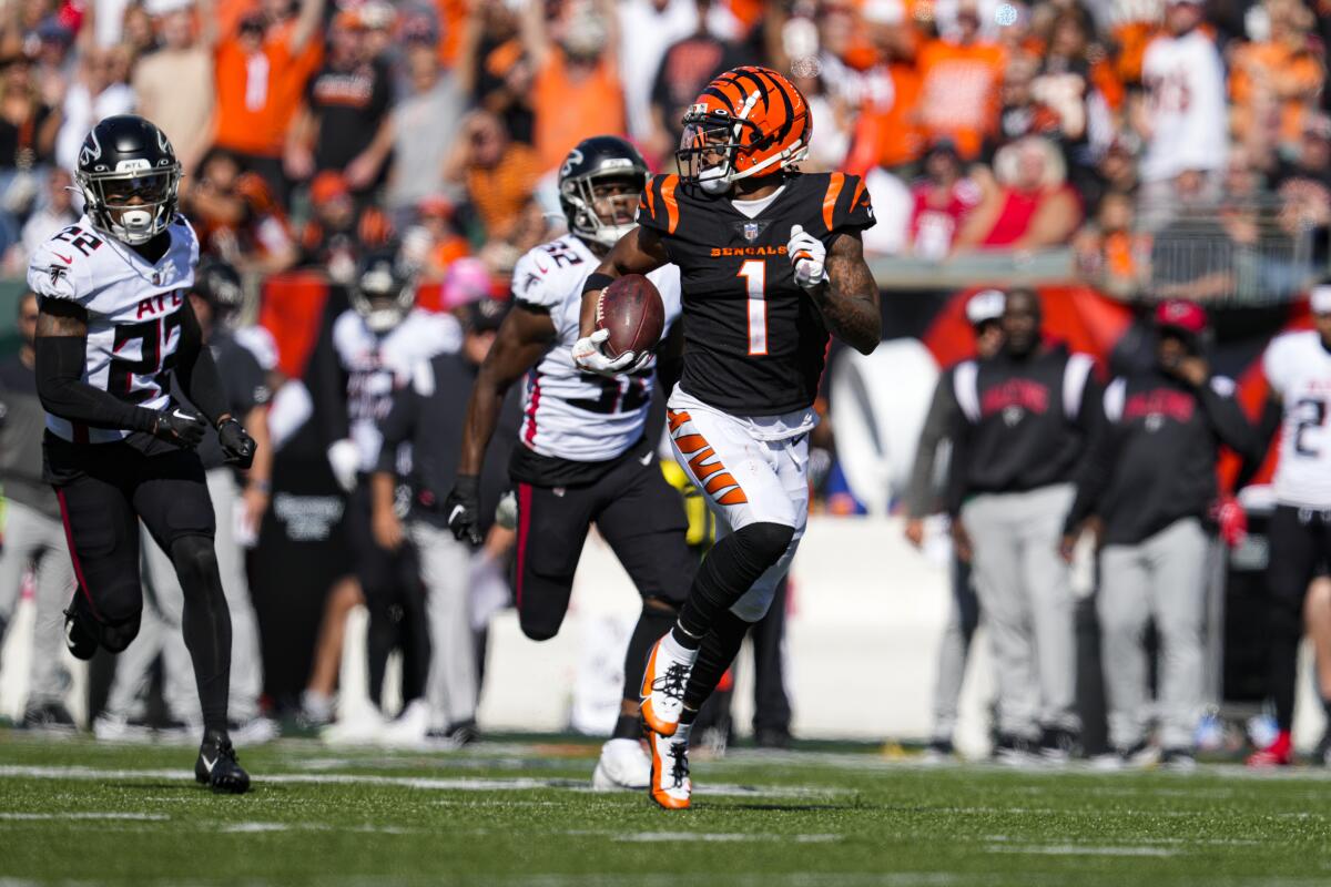 Quick Hits: Bengals Taking It Day-To-Day With Burrow; Ja'Marr