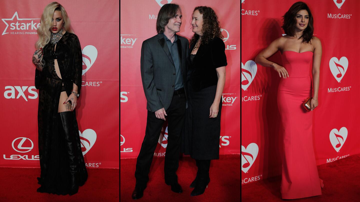 MusiCares 2015 | Red carpet