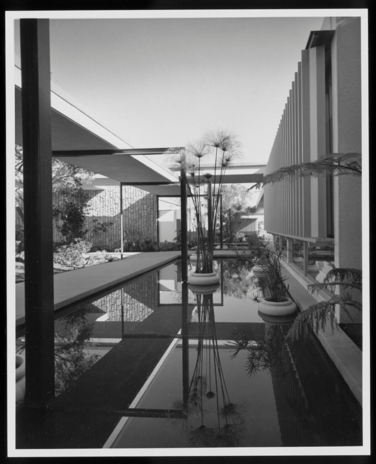 From the Julius Shulman photography archive for the years 1936-1997.