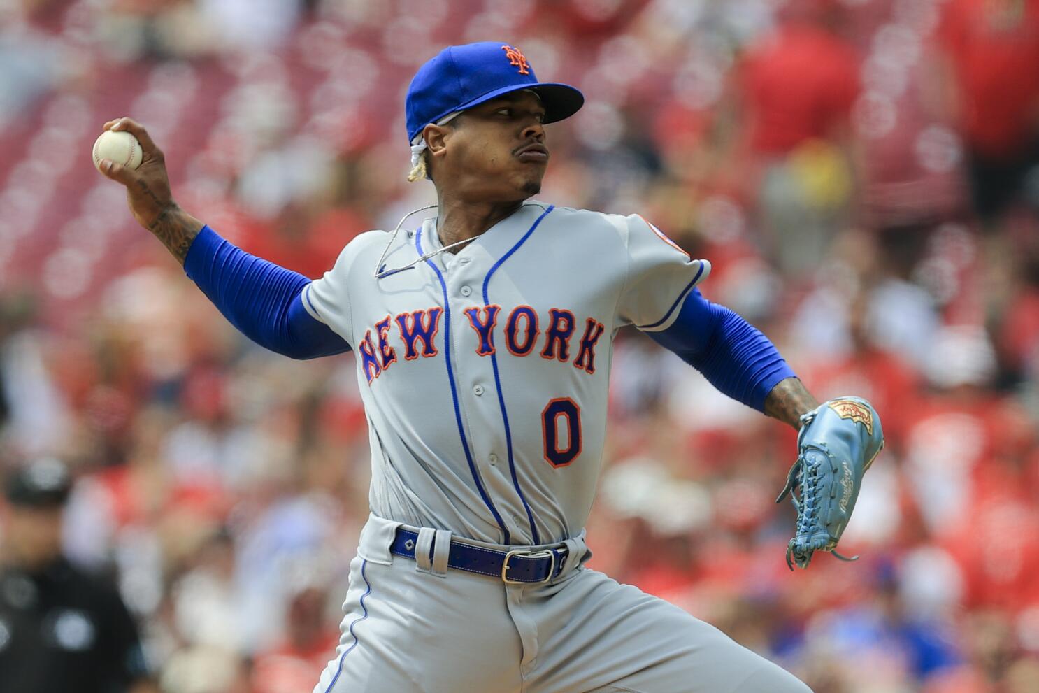 Mets Defeat Reds in Suspended Game, but Take Their Time Doing So