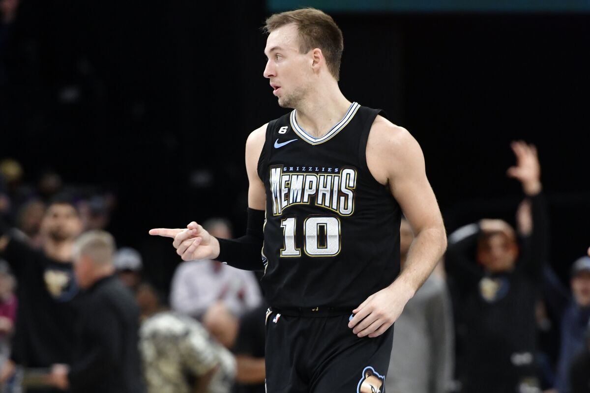 The Grizzlies' Luke Kennard (10) reacts during a game against the Clippers on March 31, 2023.