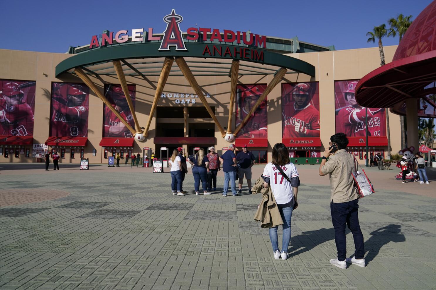 Anaheim City Council approves Angels' stadium lease extension through 2020  - Los Angeles Times