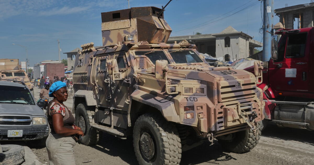 Four Salvadoran soldiers go missing after gang attack on armored vehicle in Haiti