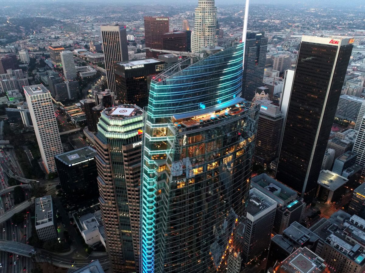 The new Wilshire Grand during a test of the lighting prior to the grand opening. (Jason H. Neubert / Los Angeles Times)