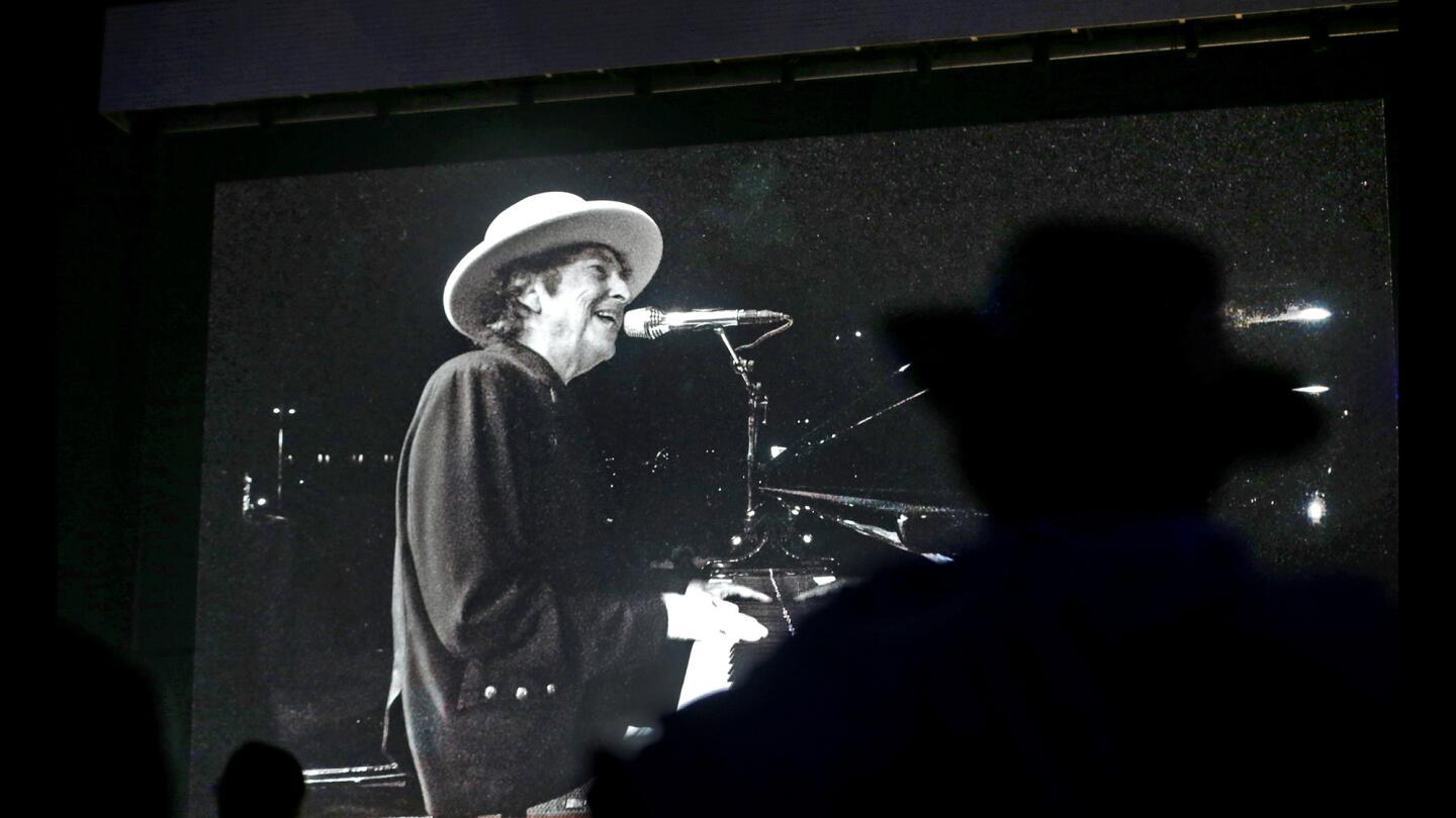 'Nobel Laureate' Bob Dylan