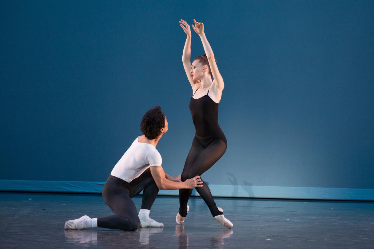 Kenta Shimizu and Julia Cinquemani. (Reed Hutchinson / Los Angeles Ballet)