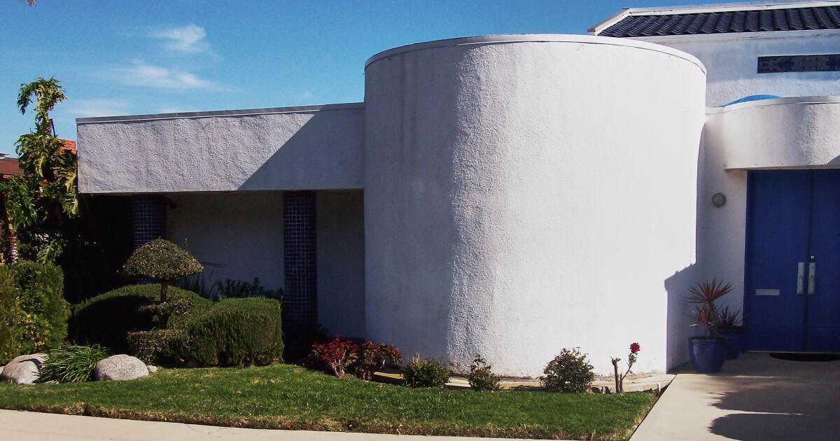 This blue, curvy Baldwin Hills house is Black postmodernism in motion