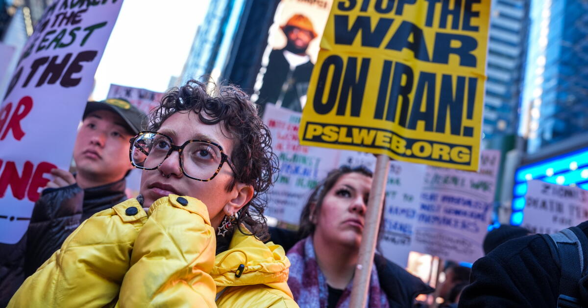 Republicans Encounter Midterm Judgment as Iran Conflict Persists Well Beyond Trump’s Commitment Republicans Encounter Midterm Judgment as Iran Conflict Persists Well Beyond Trump’s Commitment