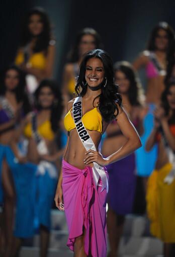 Swimsuit: Miss Costa Rica 2011 Johanna Solano