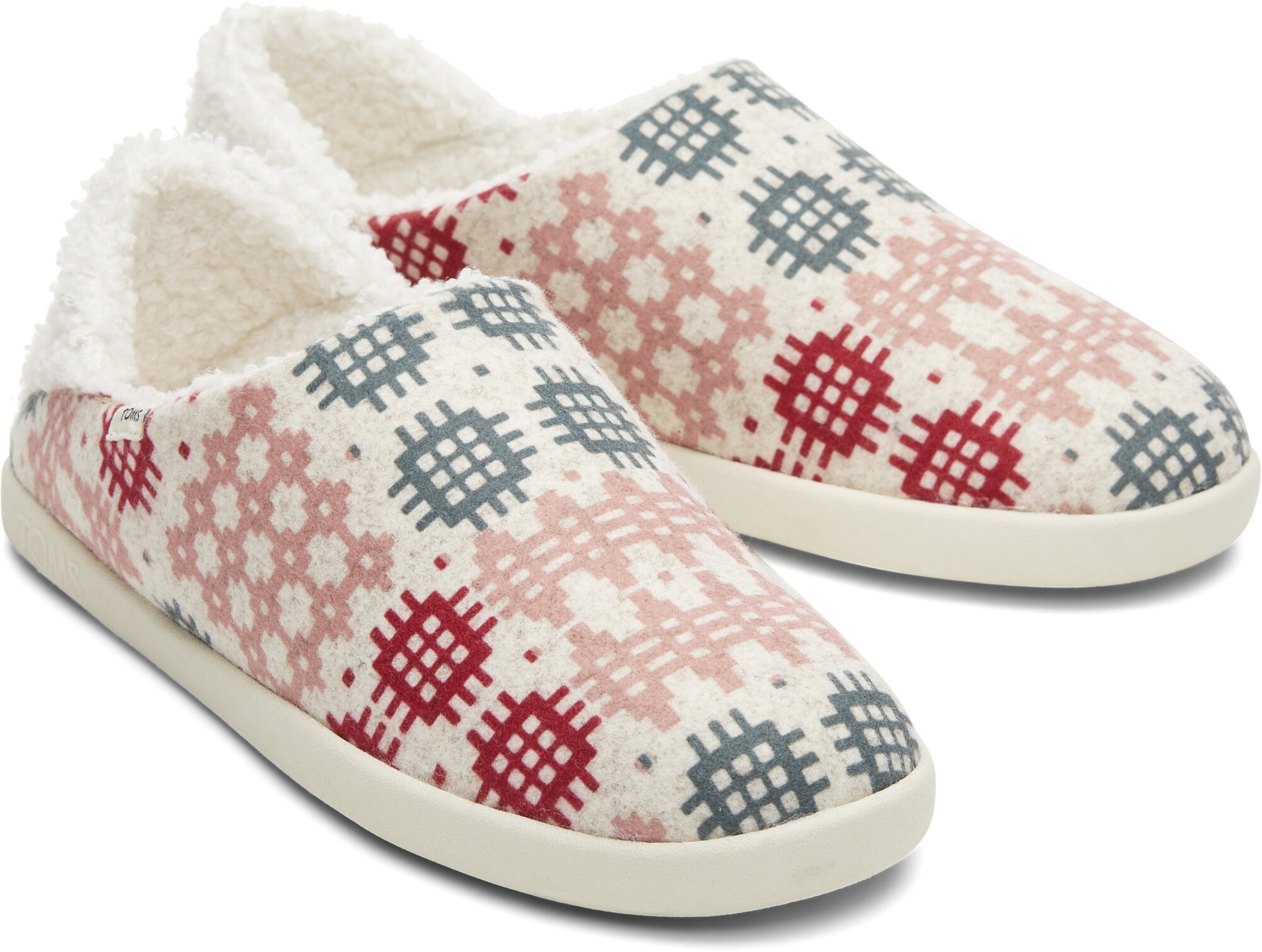 Fleece-lined slip-on footwear with a colorful pattern