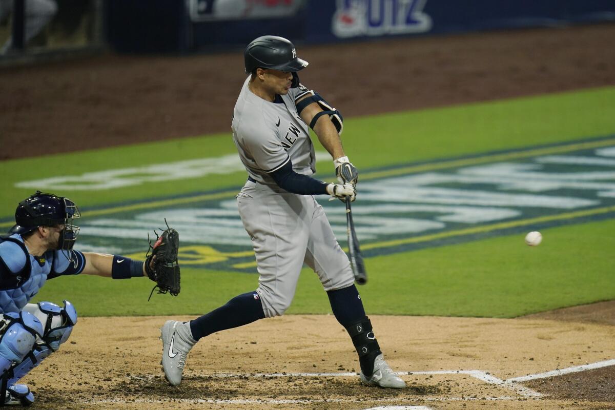 Giancarlo Stanton, Aaron Judge homers give Yankees ALDS Game 5 lead