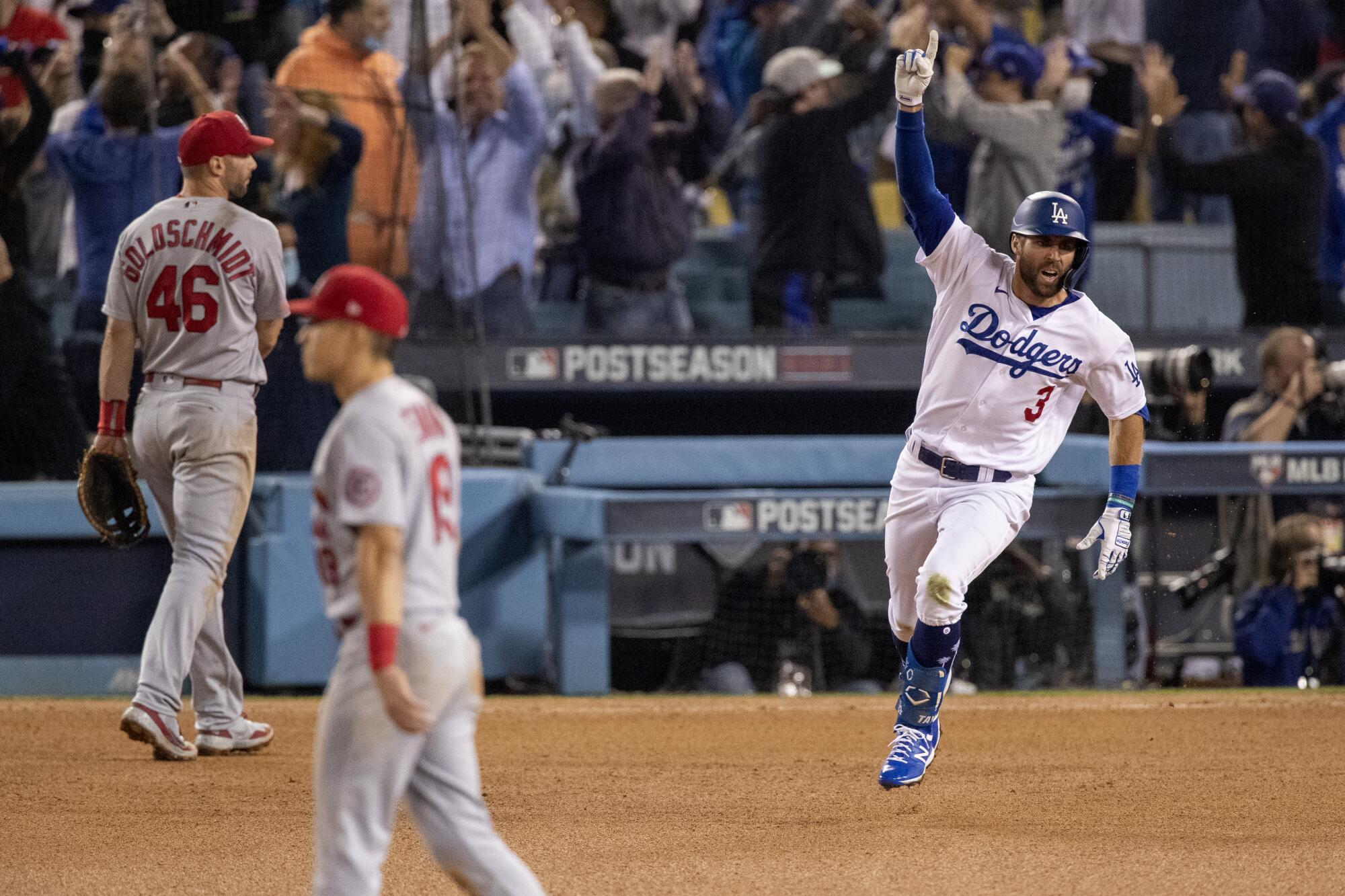 Dodgers notes: Chris Taylor making his case to stay in majors