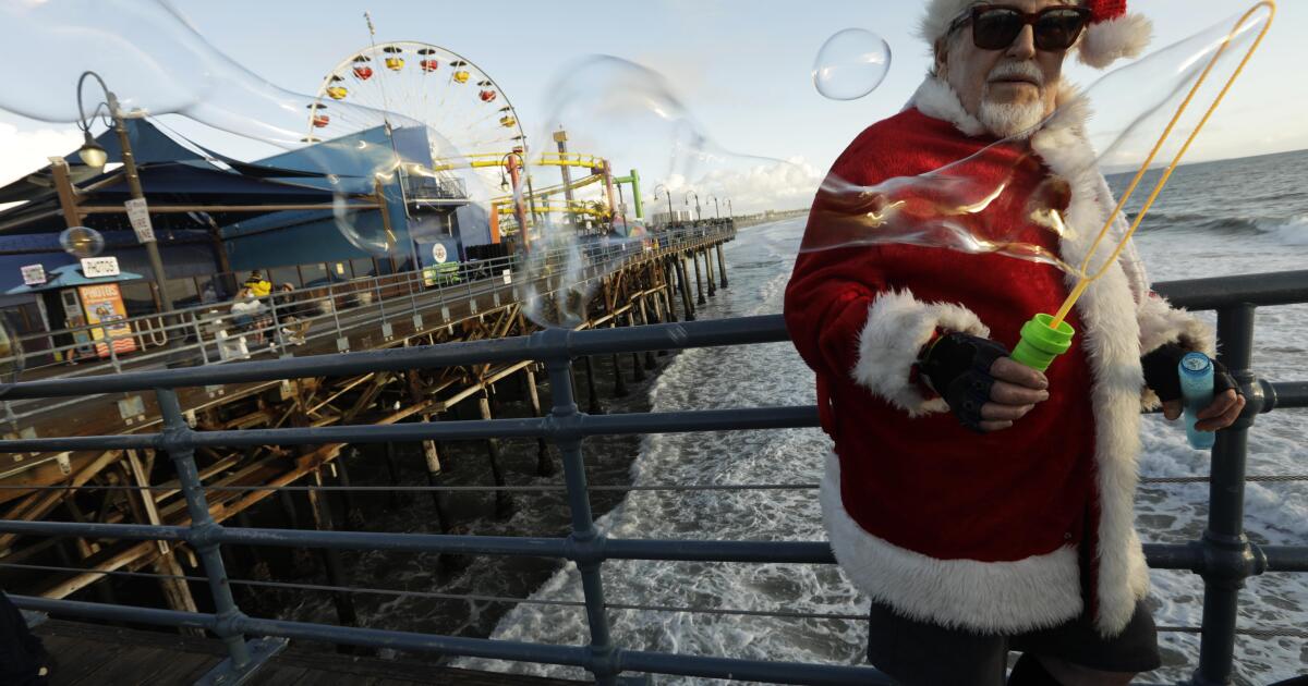 Movies, ice skating and theme parks: here’s what’s open on Christmas Day Movies, ice skating and theme parks: here’s what’s open on Christmas Day