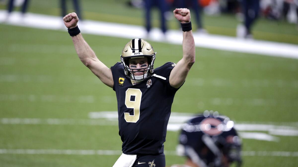NFL playoffs: Drew Brees powers Saints to win over Bears - Los