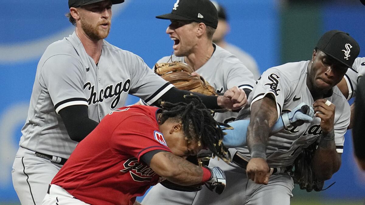 Chicago White Sox 7, Cleveland Guardians 2: Revenge of the first