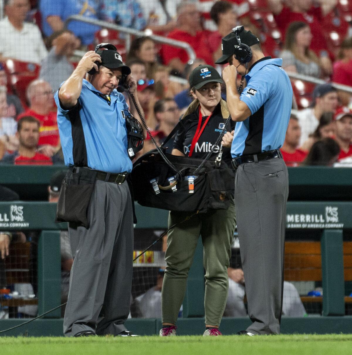 become MLB Umpire: How to become an MLB Umpire: Comprehensive guide to  becoming a baseball official