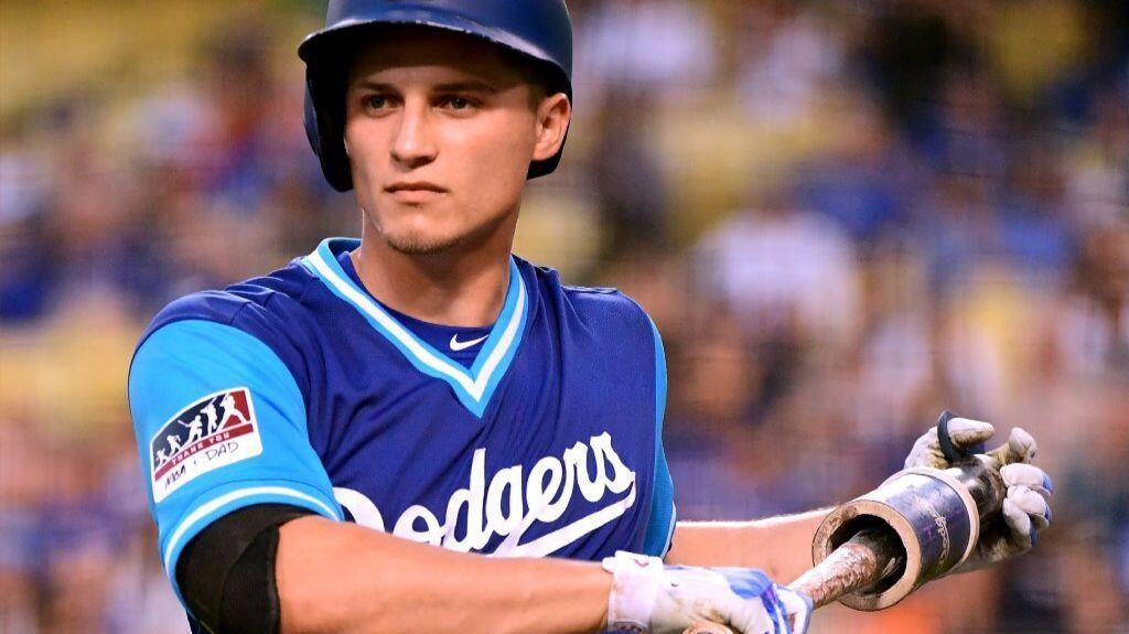Corey Seager plans to test right elbow during spring training