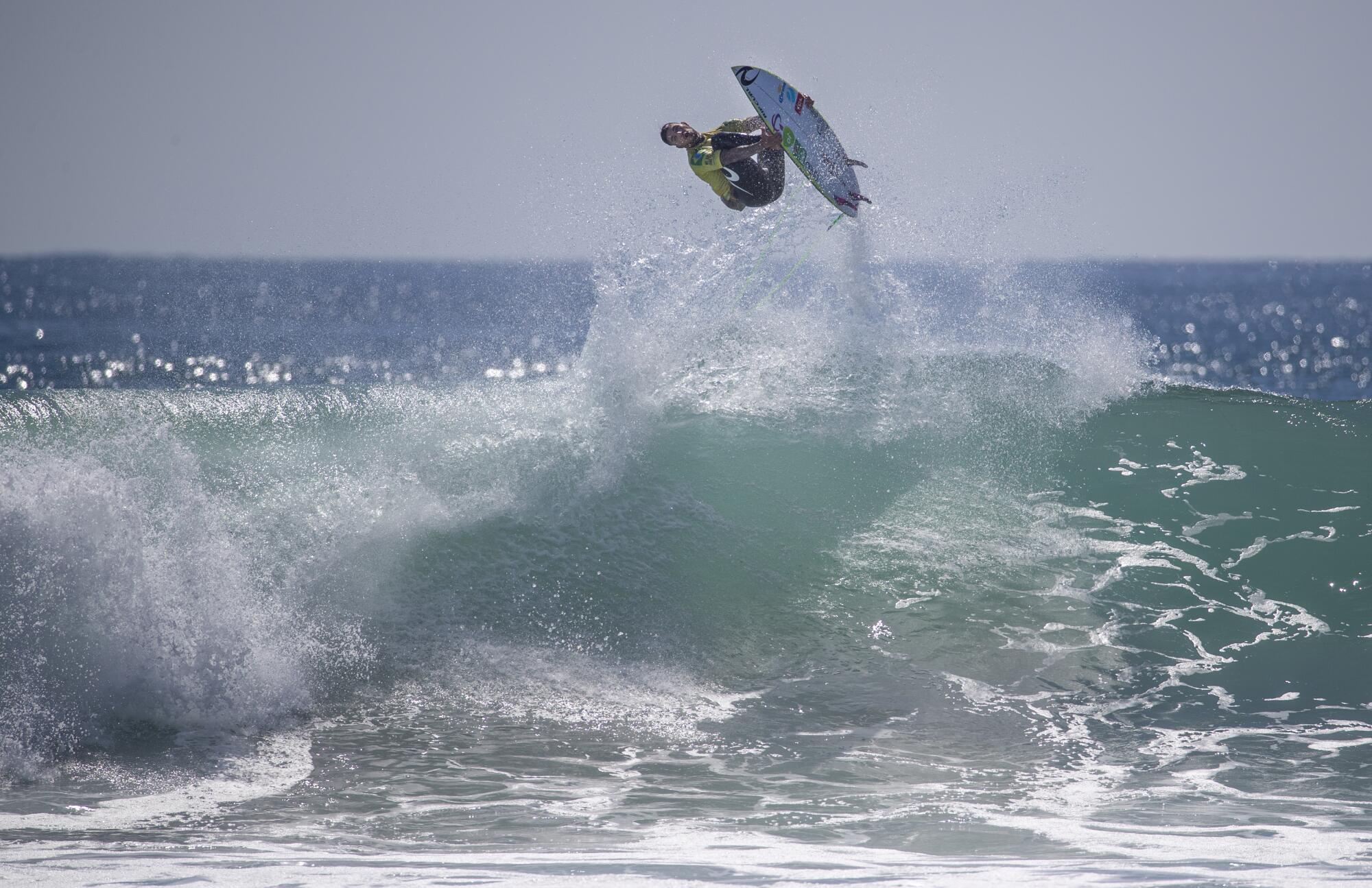 Photos: WSL Finals are a swell time - Los Angeles Times