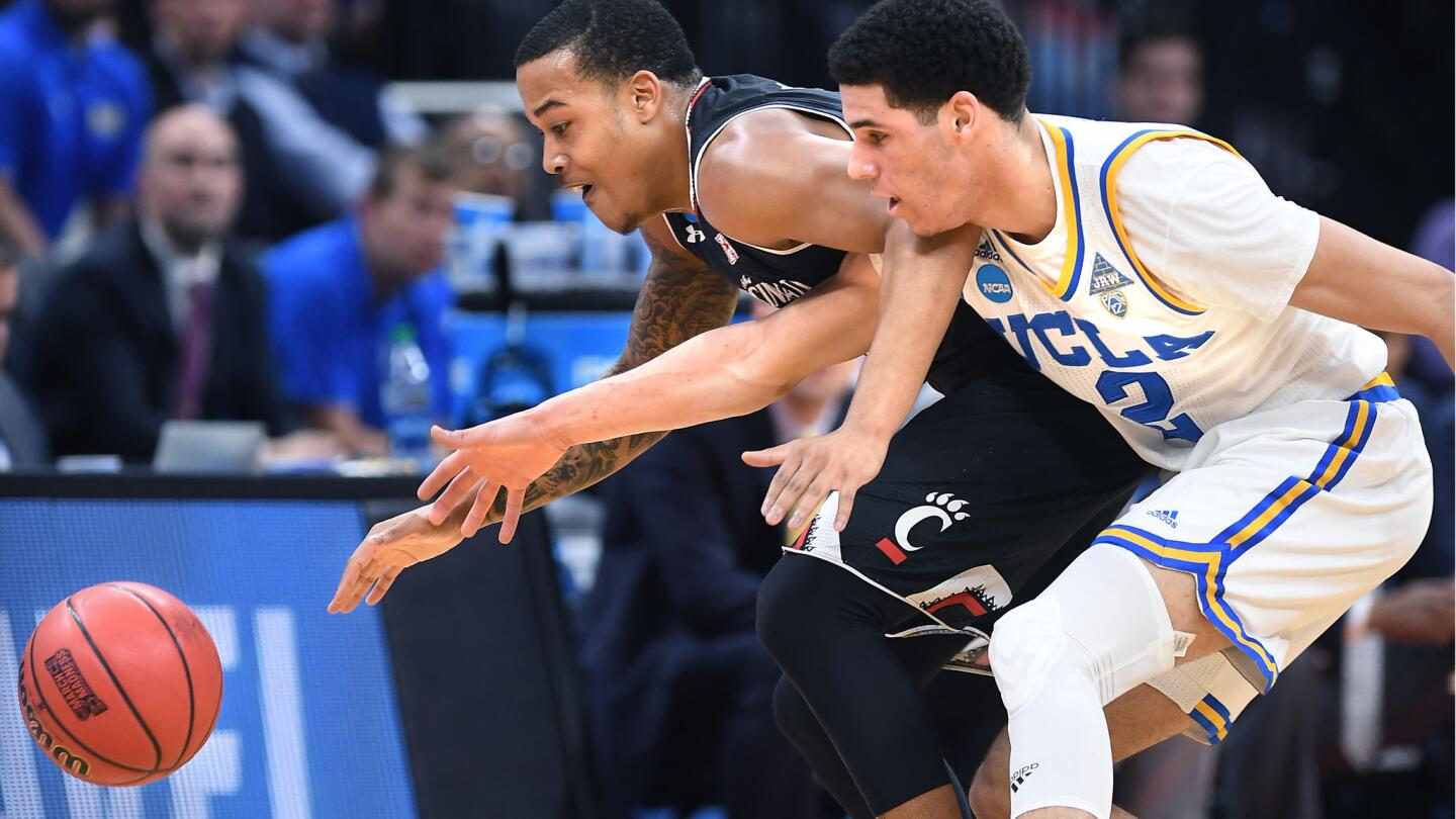 Lonzo Ball, Tony Caupin