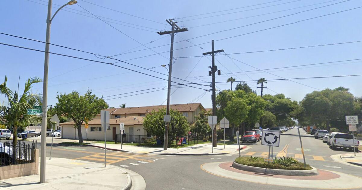 Girl decapitated by a rubbish truck close to elementary college in Orange County Girl decapitated by a rubbish truck close to elementary college in Orange County