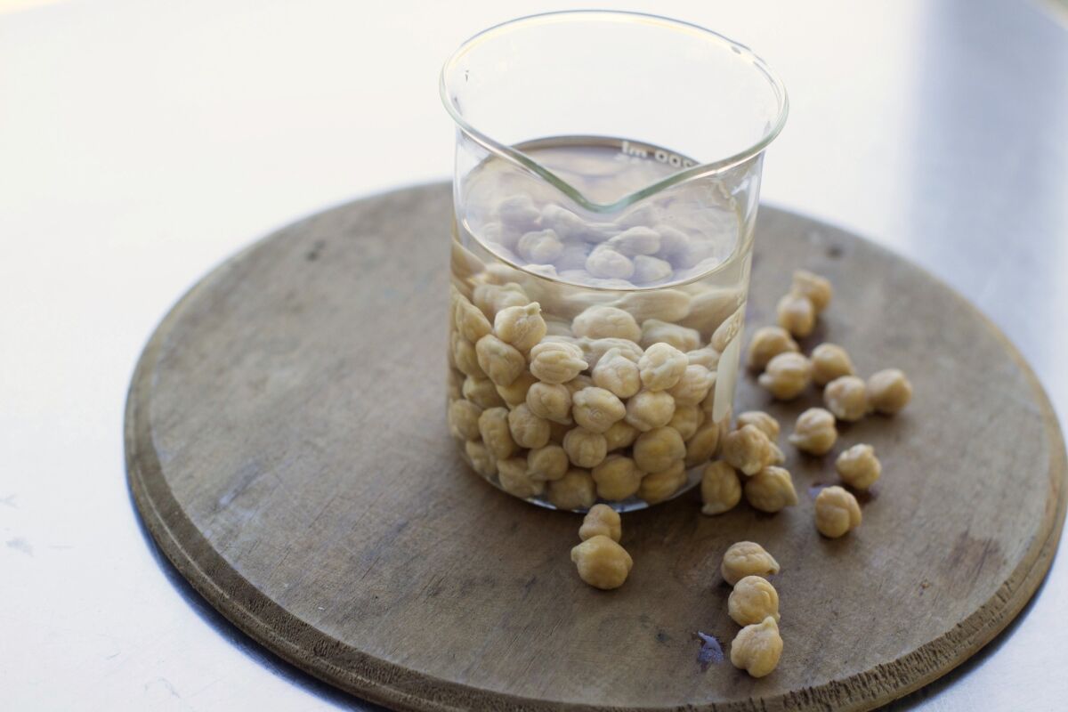 Should you soak your beans? Times Food editor Russ Parsons has the answer.