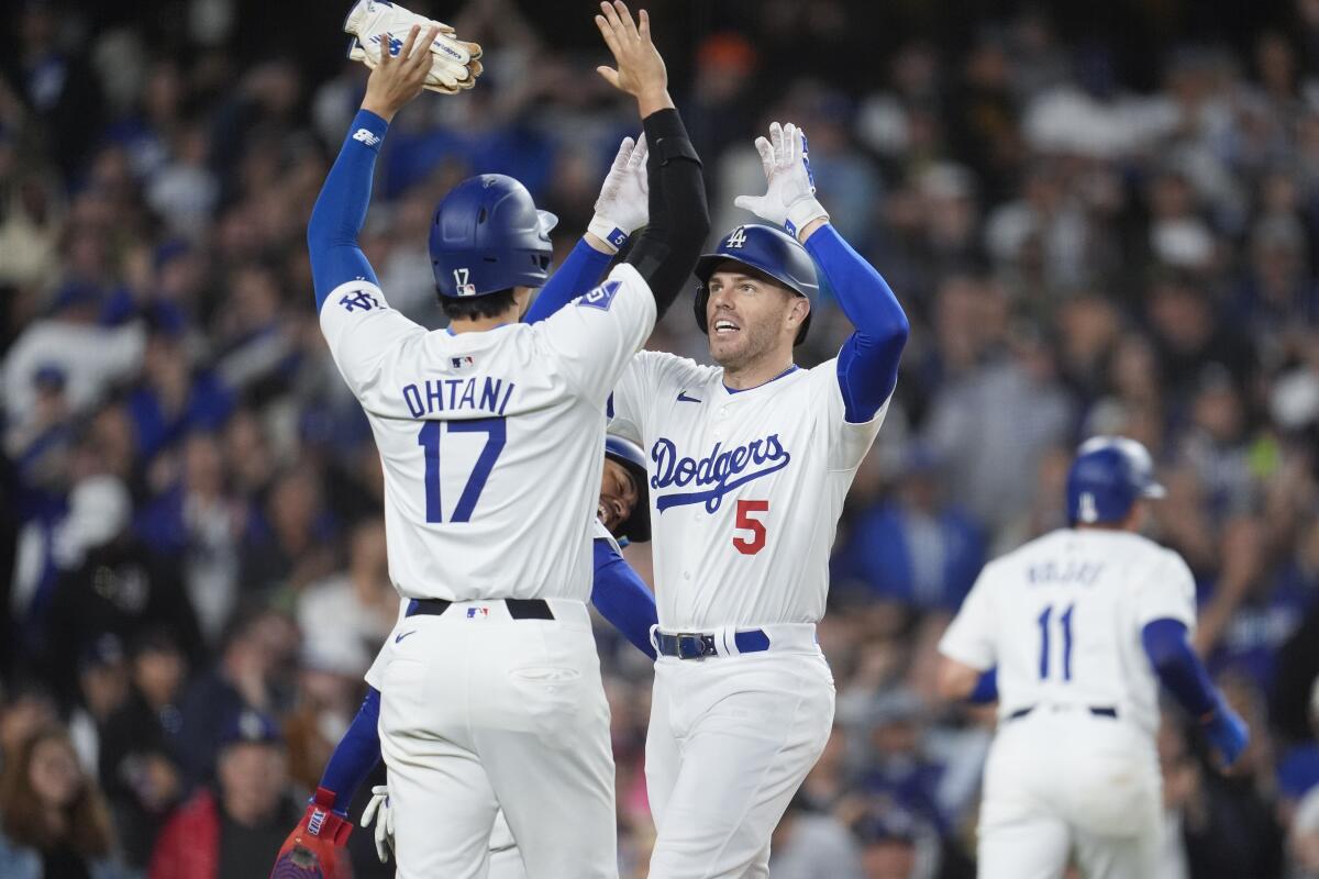 Freddie Freeman (5), de los Dodgers de Los Ángeles