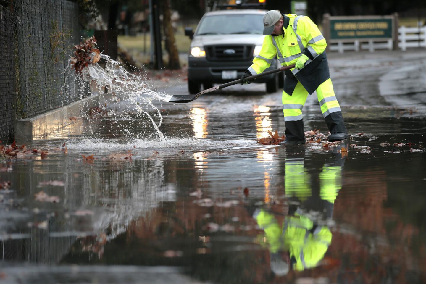 Flooding and Street Closures Around Union Create Traffic Headaches