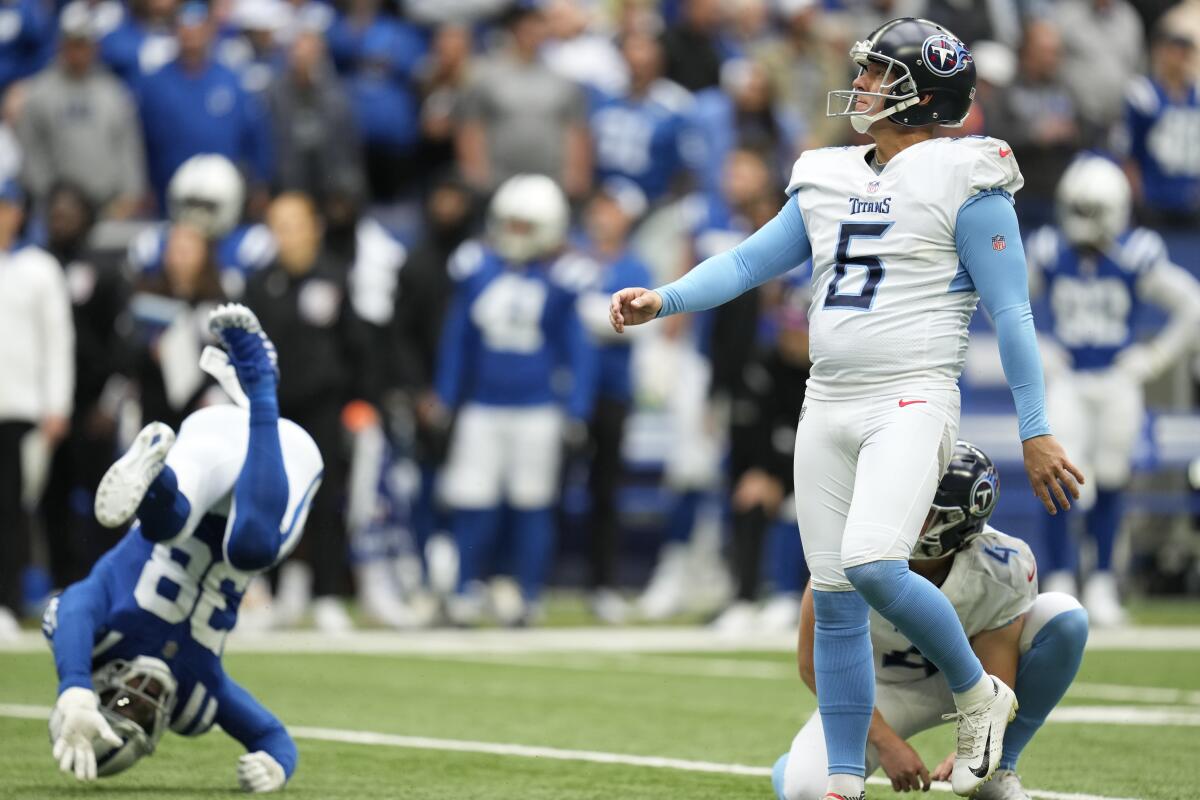 Indianapolis Colts vs. Tennessee Titans: Stats, takeaways, photos