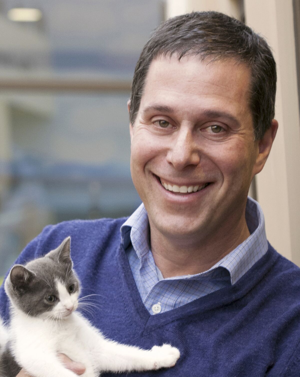 Dr. Gary Weitzman of the San Diego Humane Society has written two pet training guides for young readers.