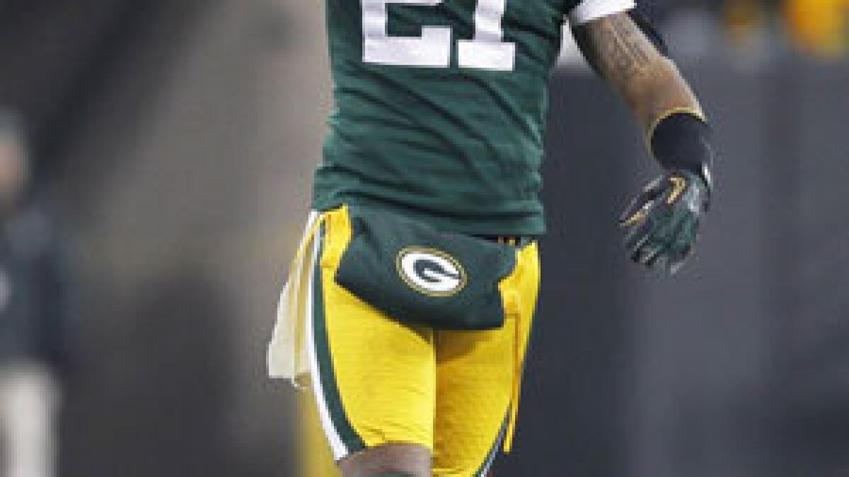 Packers lose Charles Woodson up to six weeks with broken collarbone