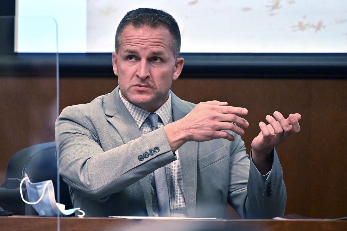 Former Louisville Police officer Brett Hankison testifies during state trial.