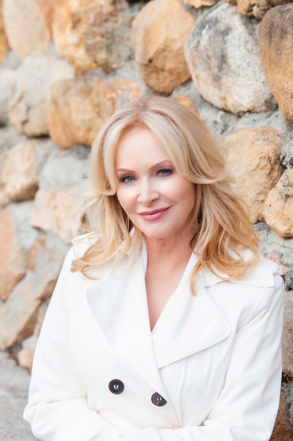 Sandra Maas, a former news anchor at KUSI-TV in San Diego, says she was paid $80,000 less than her male counterpart.