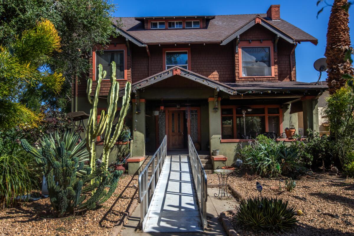 Andy and Bonnie Bales are leaving a gift behind for L.A.'s homeless people.