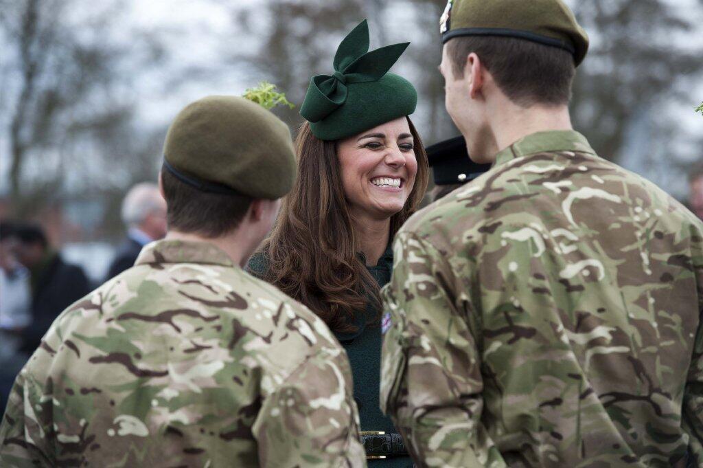 Kate visits troops