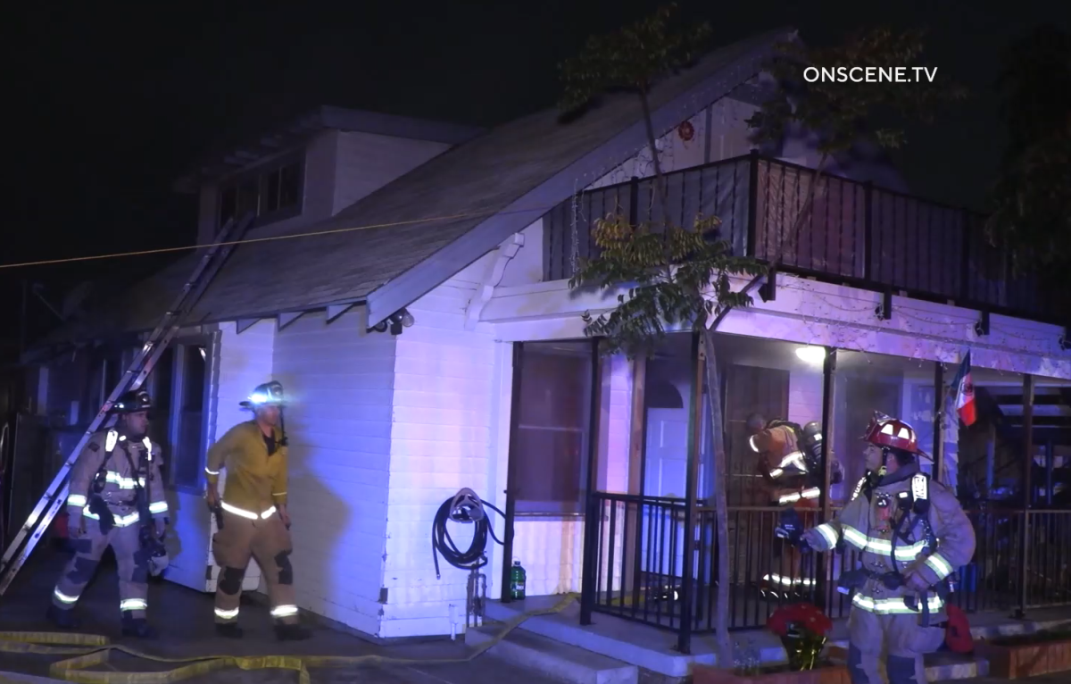 Firefighters quickly put out a fire in a kitchen that caused $30,000 damage to a National City home early Wednesday.
