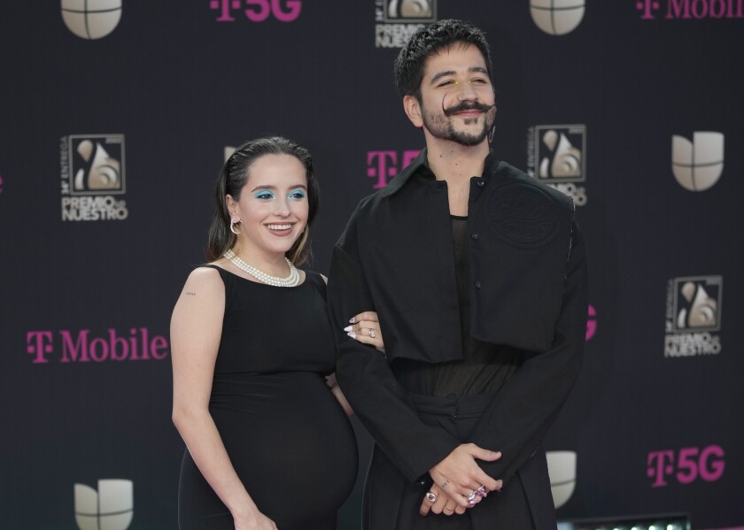 Camilo y Evaluna celebran así el nacimiento de Índigo, su niña - Los  Angeles Times
