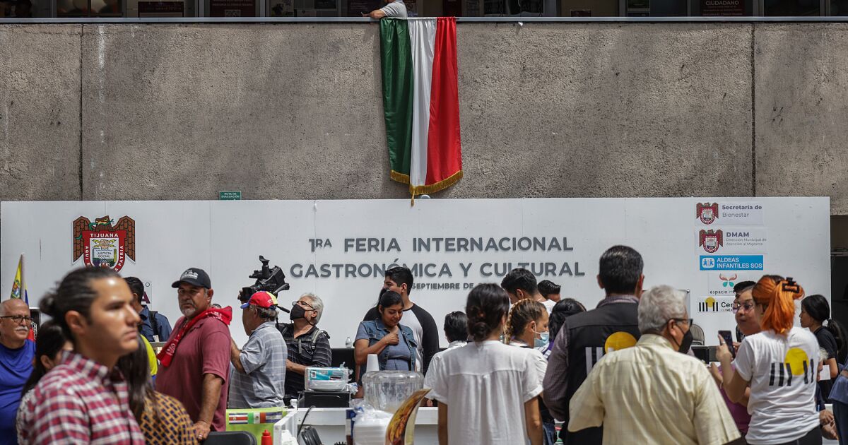 Migrantes en México exhiben tradiciones culinarias en feria de Tijuana