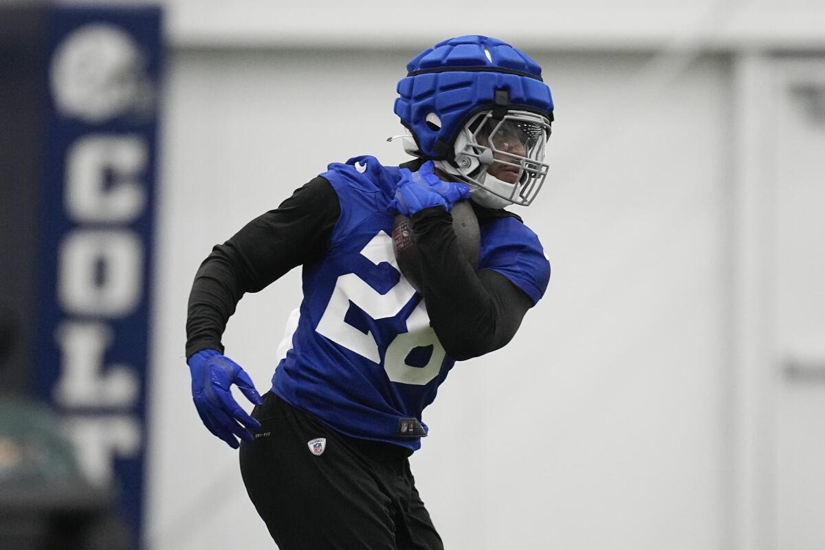 Report: Jonathan Taylor back with Indianapolis Colts