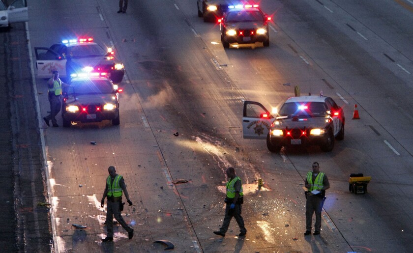 2 killed in fiery 118 Freeway crash; westbound lanes closed Los
