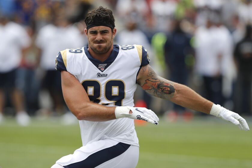 LOS ANGELES, CALIFORNIA - SEPTEMBER 15: Tyler Higbee #89 of the Los Angeles Rams warms up prior to a game against the New Orleans Saints at Los Angeles Memorial Coliseum on September 15, 2019 in Los Angeles, California. (Photo by Sean M. Haffey/Getty Images)