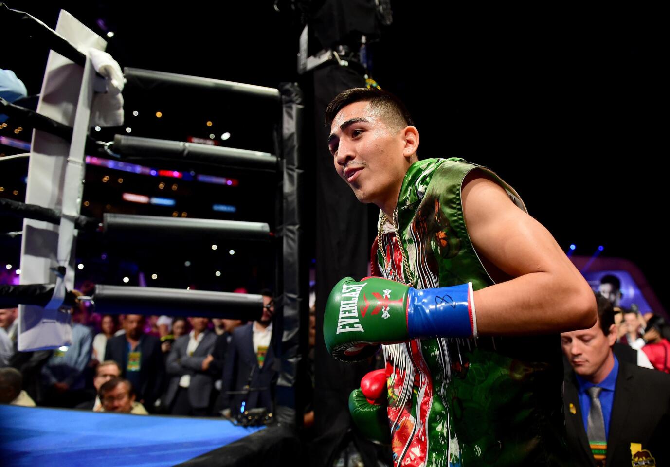 PBC on ESPN: Leo Santa Cruz v Abner Mares