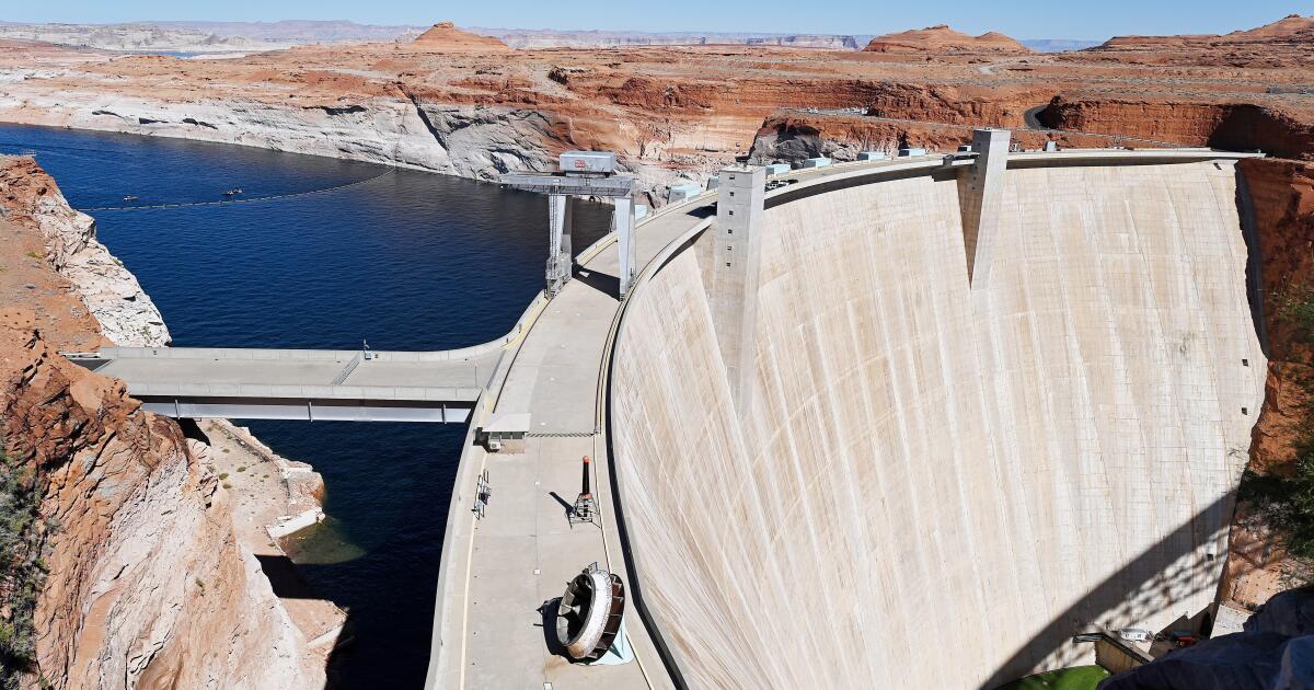 Damage found inside Glen Canyon Dam increases water risks on the Colorado River Damage found inside Glen Canyon Dam increases water risks on the Colorado River