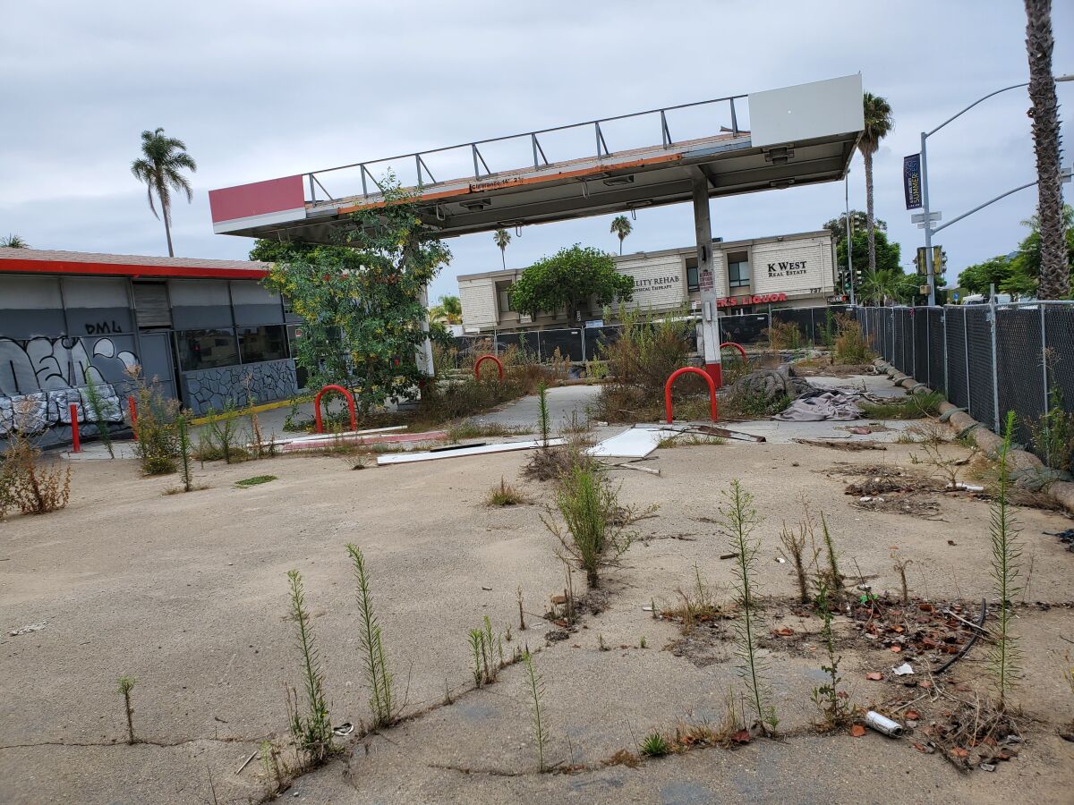 A building permit application has been filed to redevelop the former 76 gas station at 801 Pearl St.