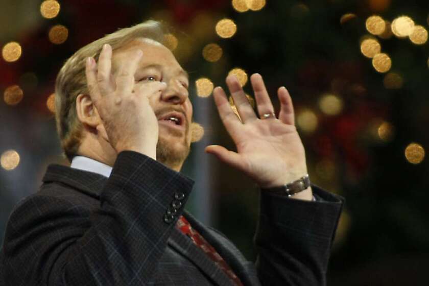 Rick Warren leads Christmas Eve services at Saddleback Church in 2008.