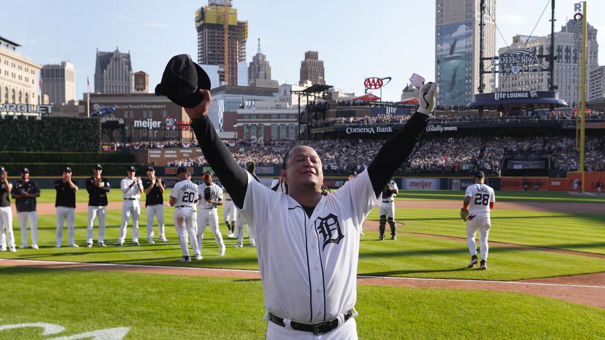 Miguel Cabrera Wins the Triple Crown - The New York Times